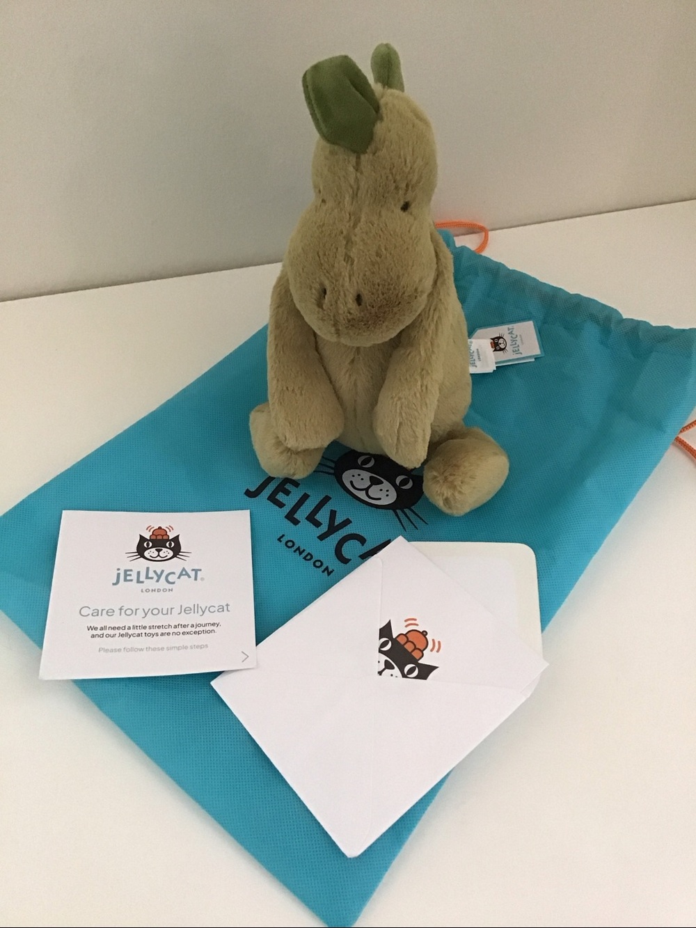 Jellycat Bashful Dino plush+dust bag+card+instructions